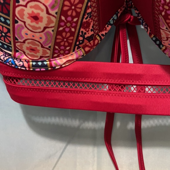 NWT- SHADE SHORE MESH DETAIL BIKINI TOP SZ 34DD - Picture 3 of 9